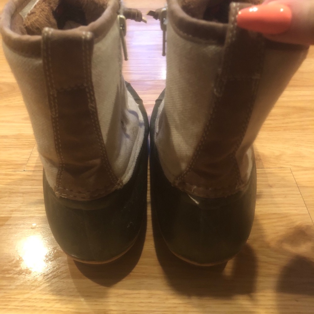 duck boots